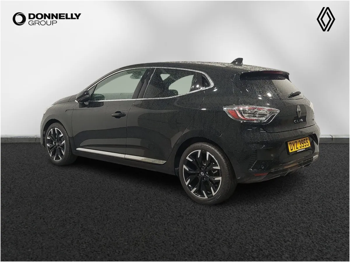 Renault Clio Hatchback Techno - Image 2