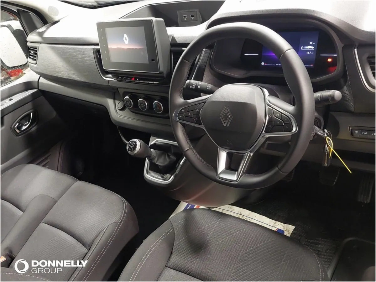 Renault Trafic Swb Diesel Extra - Image 4