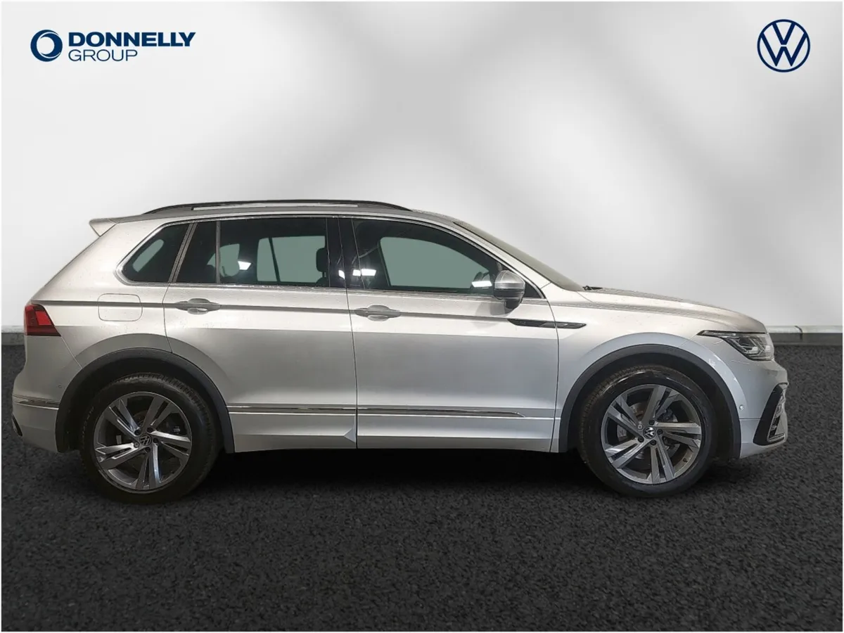 Volkswagen Tiguan Estate Special Edition R-Line Ed - Image 4