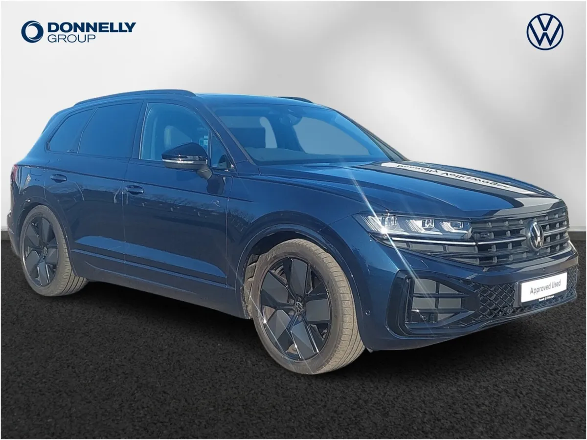 Volkswagen Touareg Diesel Estate Black Edition - Image 1