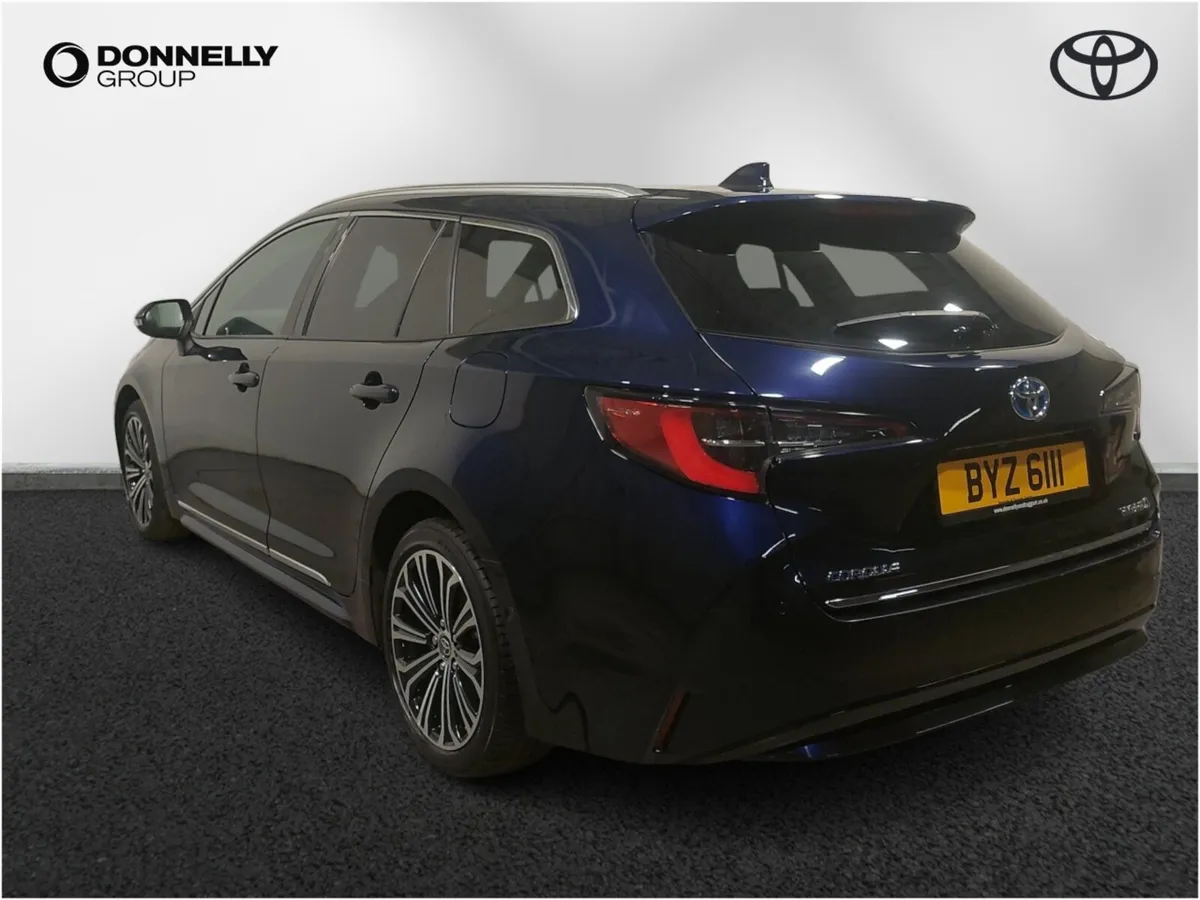 Toyota Corolla Touring Sport Excel - Image 2