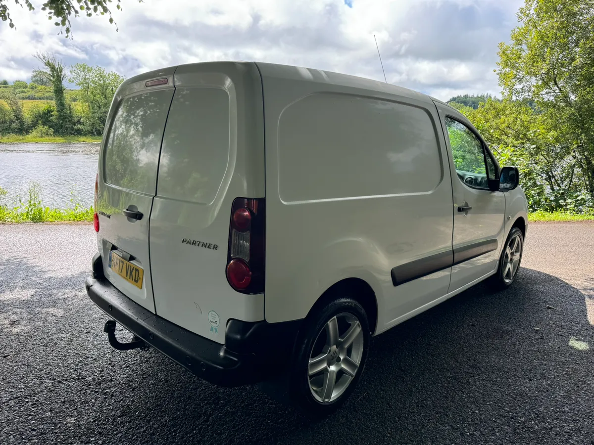 2017 Peugeot Partner NO VAT (VRT €250) - Image 3