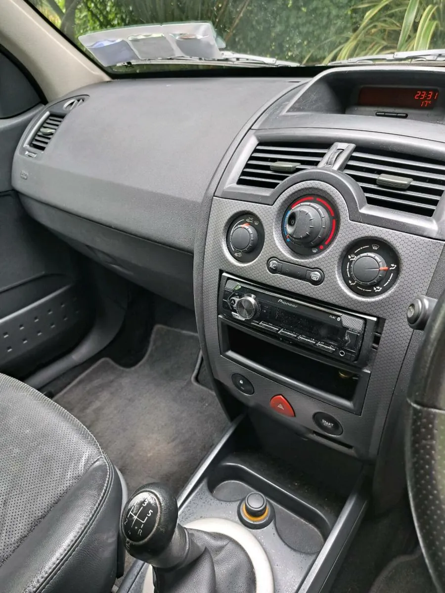 Renault Megane Monaco - Image 4