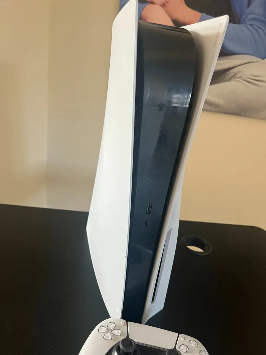 PlayStation 5 - (Disc Edition) - Image 3