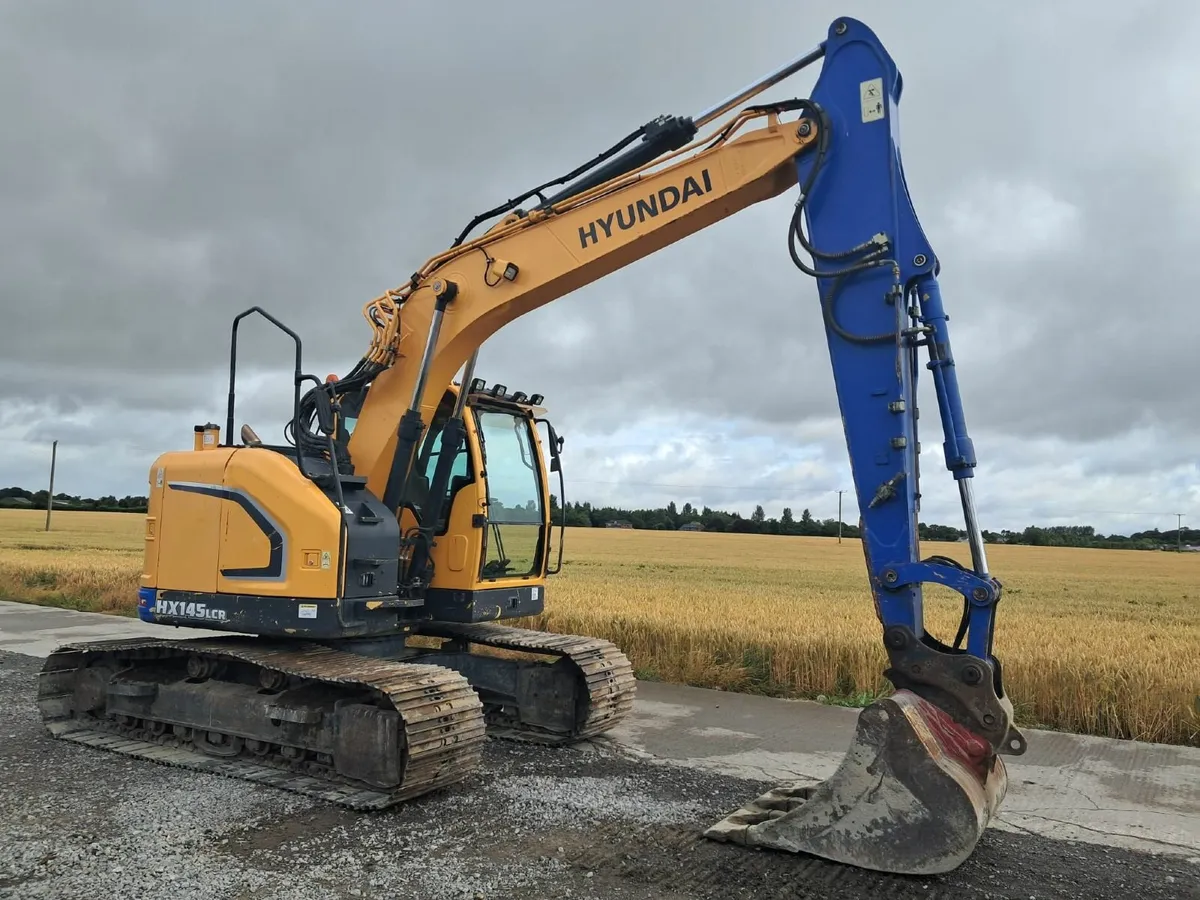 2017 Hyundai HX145 LCR  Excavator - Image 2