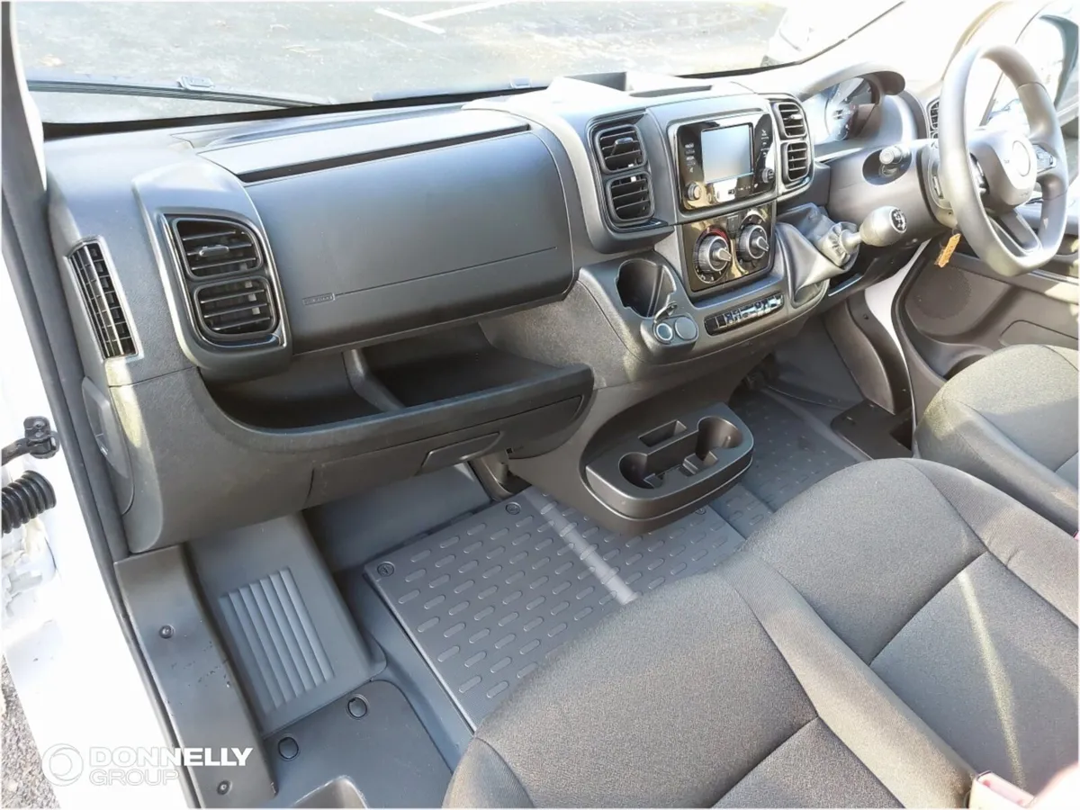 Vauxhall Movano 3500 L3 Diesel Fwd Prime - Image 4