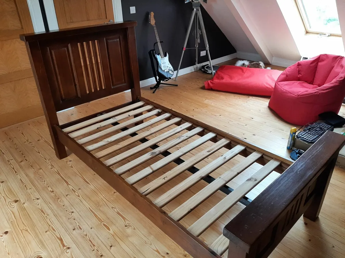 Single mahogany Bed - Image 1