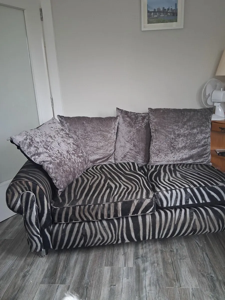 Corner sofa...  FREE clonmel - Image 1