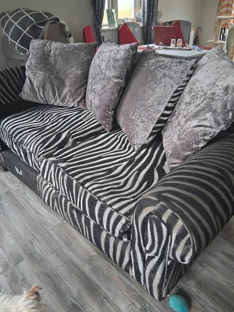 Corner sofa...  FREE clonmel - Image 2