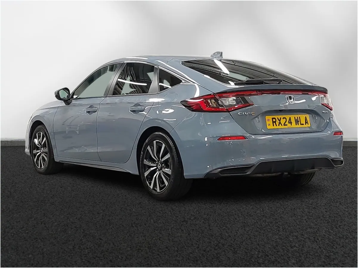 Honda Civic Hatchback Elegance - Image 3