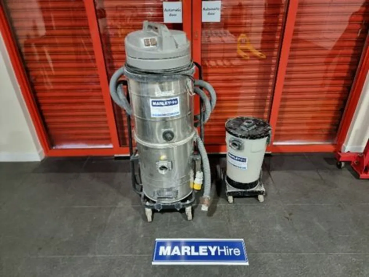 Refina 2 stage dust hoover