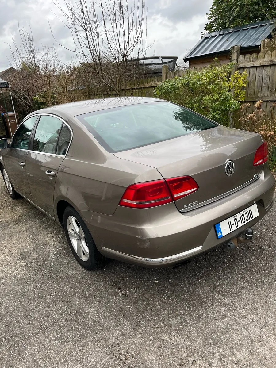 Car - Image 2