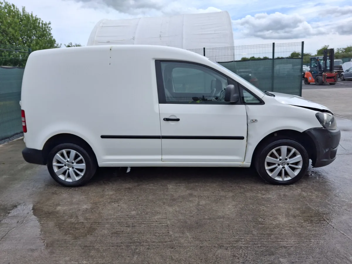 2014 Volkswagen Caddy  TDI - Image 2