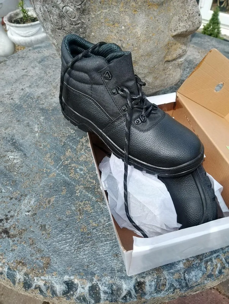 Steel toe cap work boots - Image 4