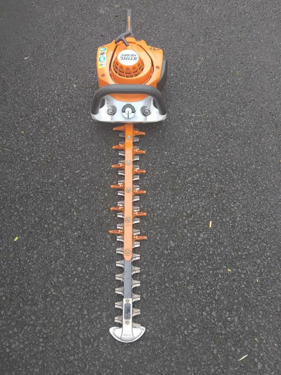 HEDGE TRIMMER - Image 1