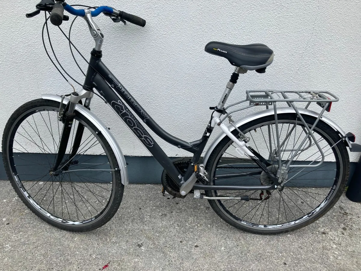 Woman's Bicycle - Image 2