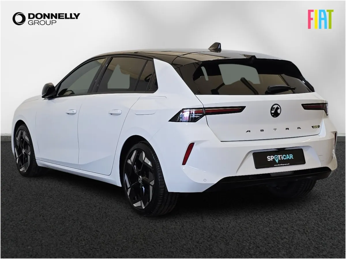 Vauxhall Astra Hatchback GSe - Image 2