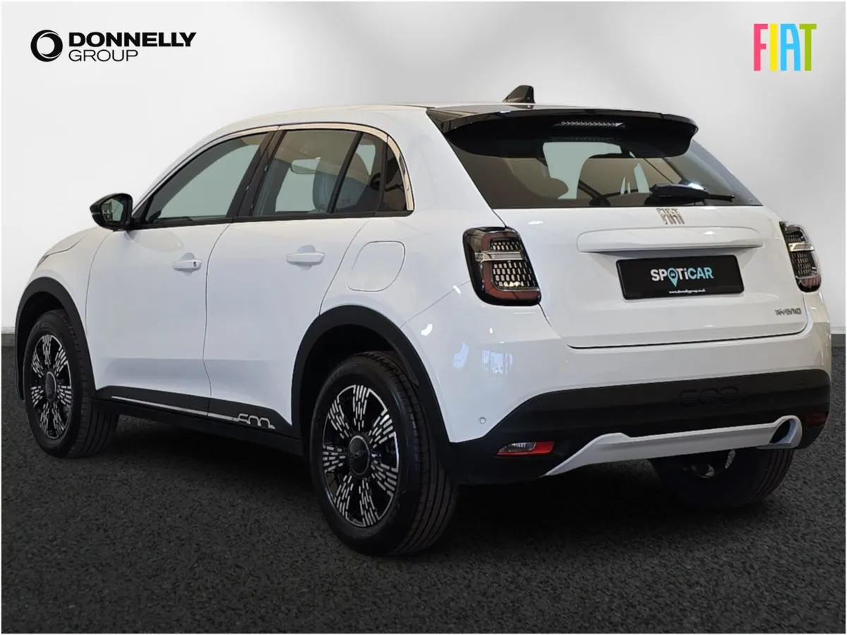Fiat 600 Hatchback La Prima - Image 2