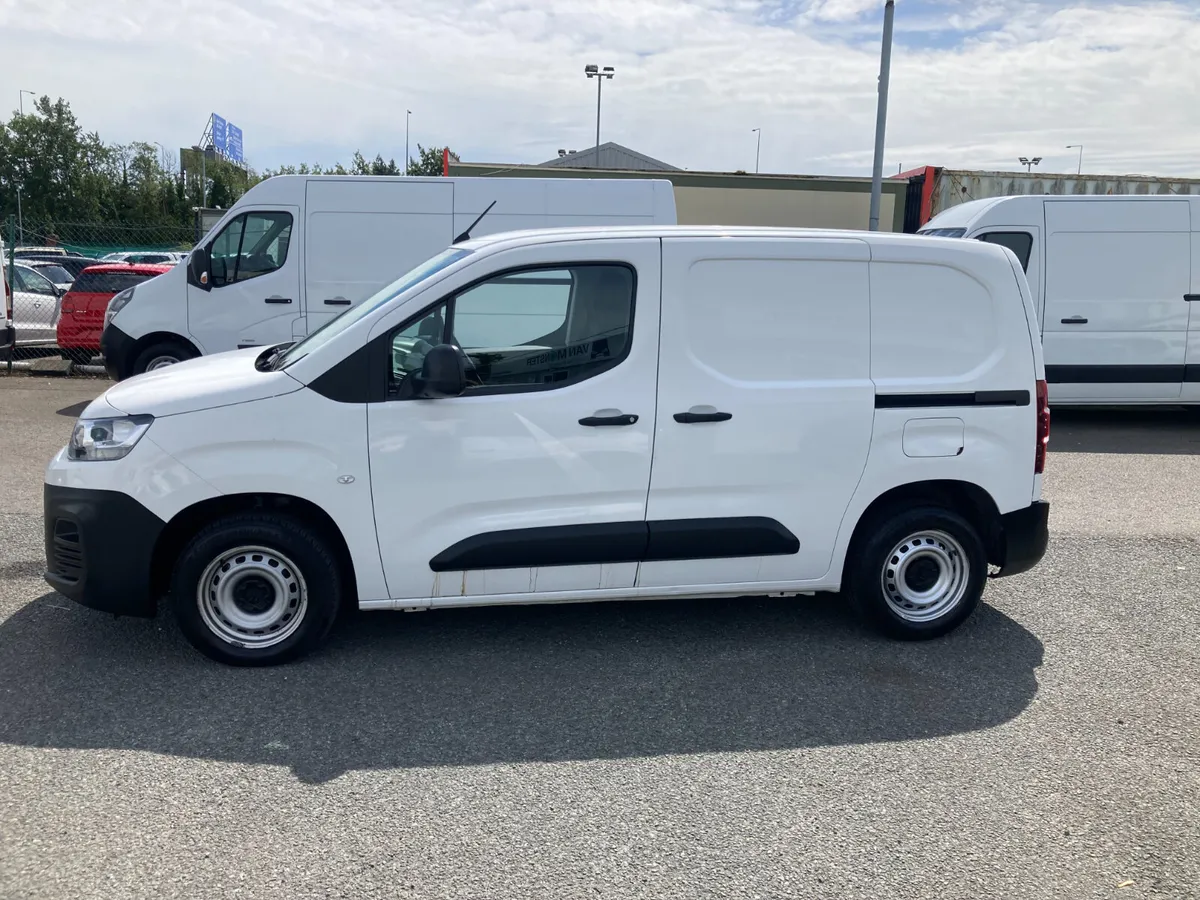 Citroen Berlingo 2021 - Image 4