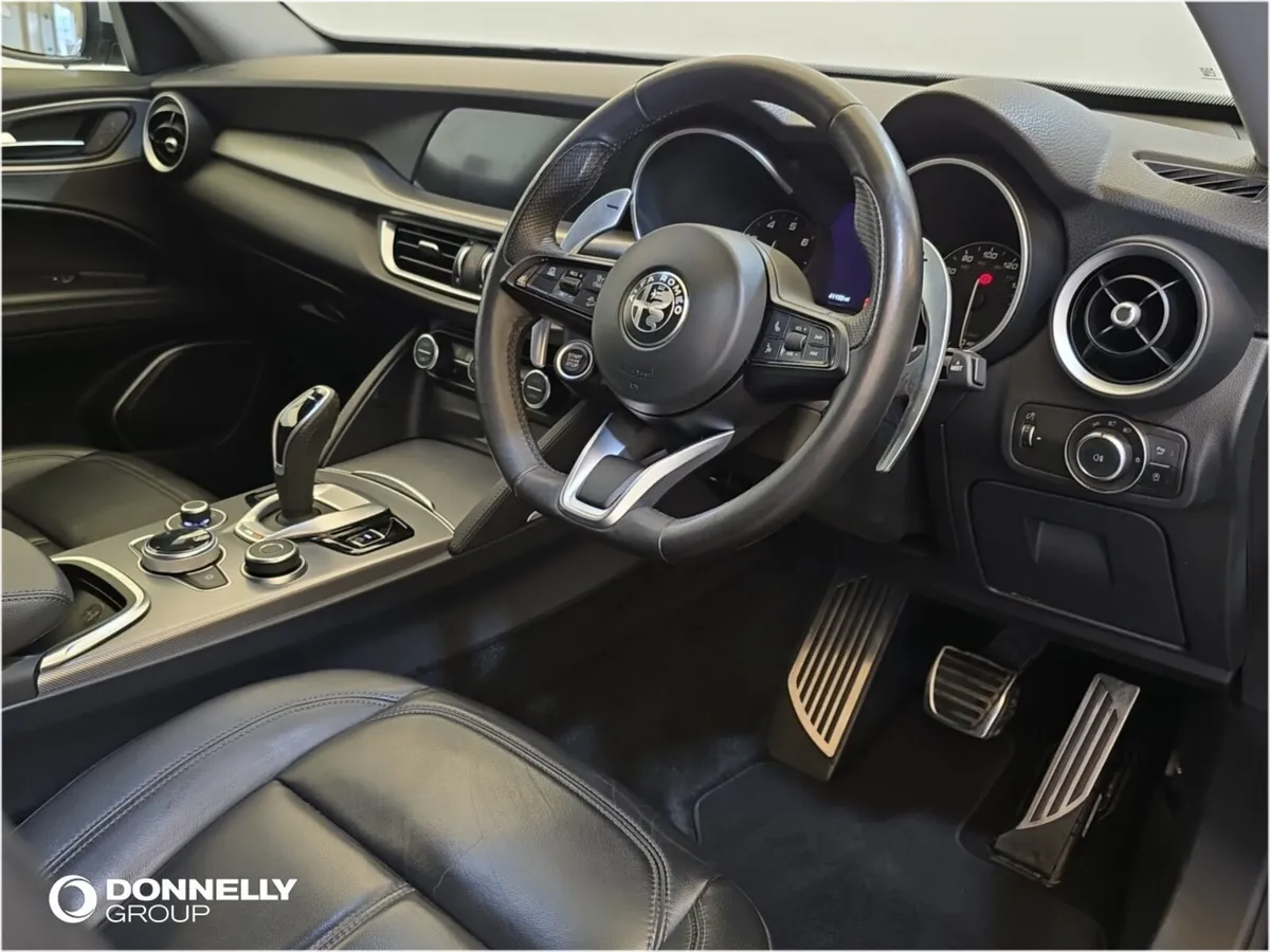 Alfa Romeo Stelvio Estate Sprint - Image 4