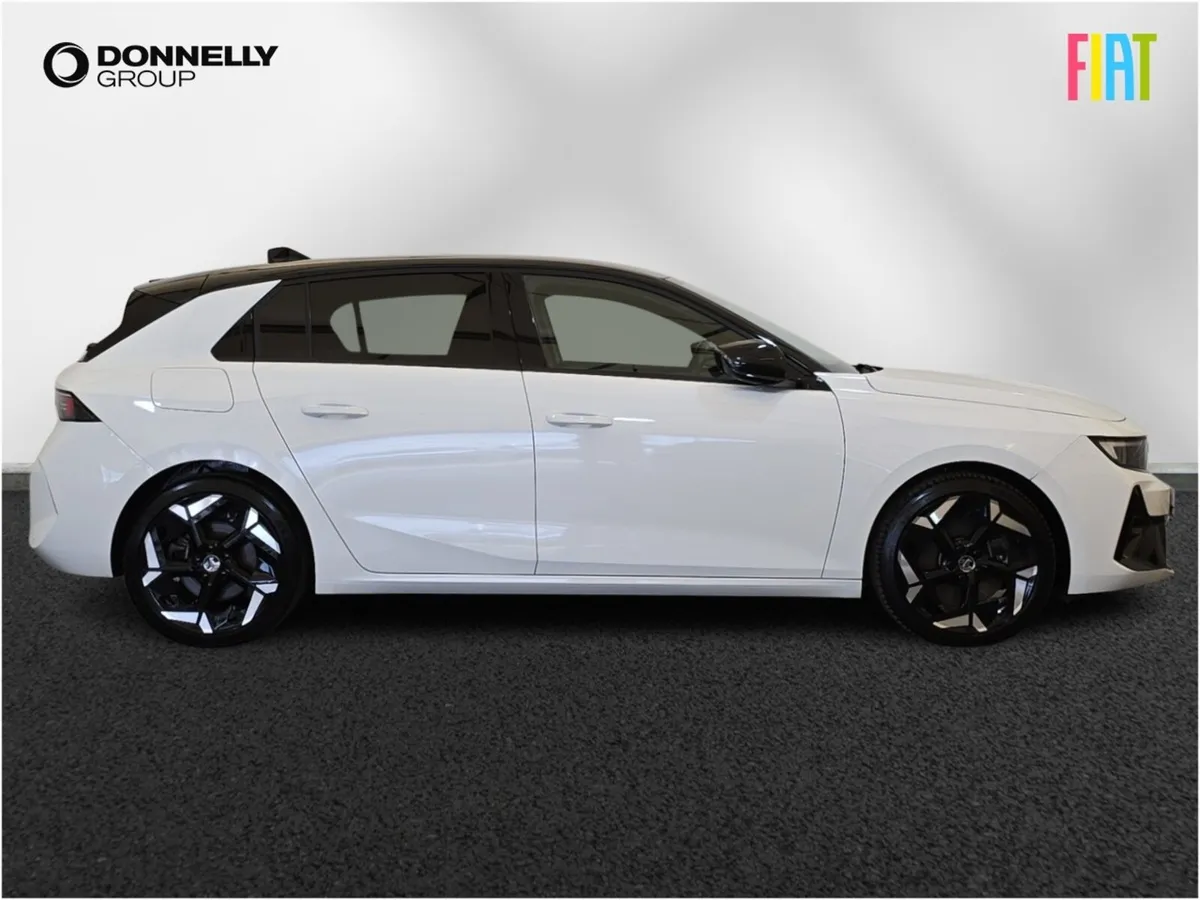 Vauxhall Astra Hatchback GSe - Image 3