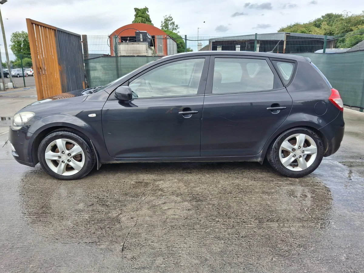 2011 Kia Ceed  1.6 Diesel - Image 1