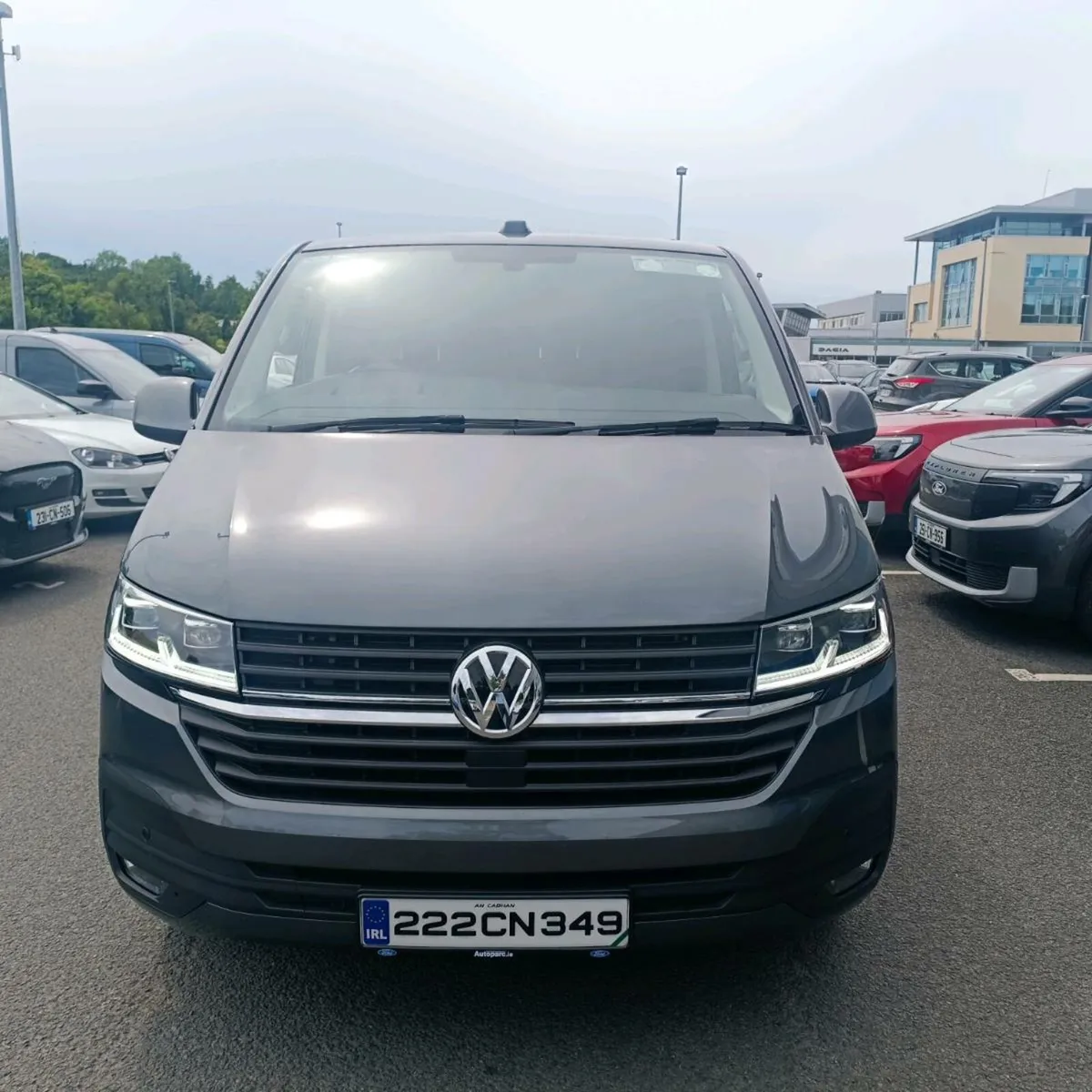 2022 VW Transporter Automatic - Image 2