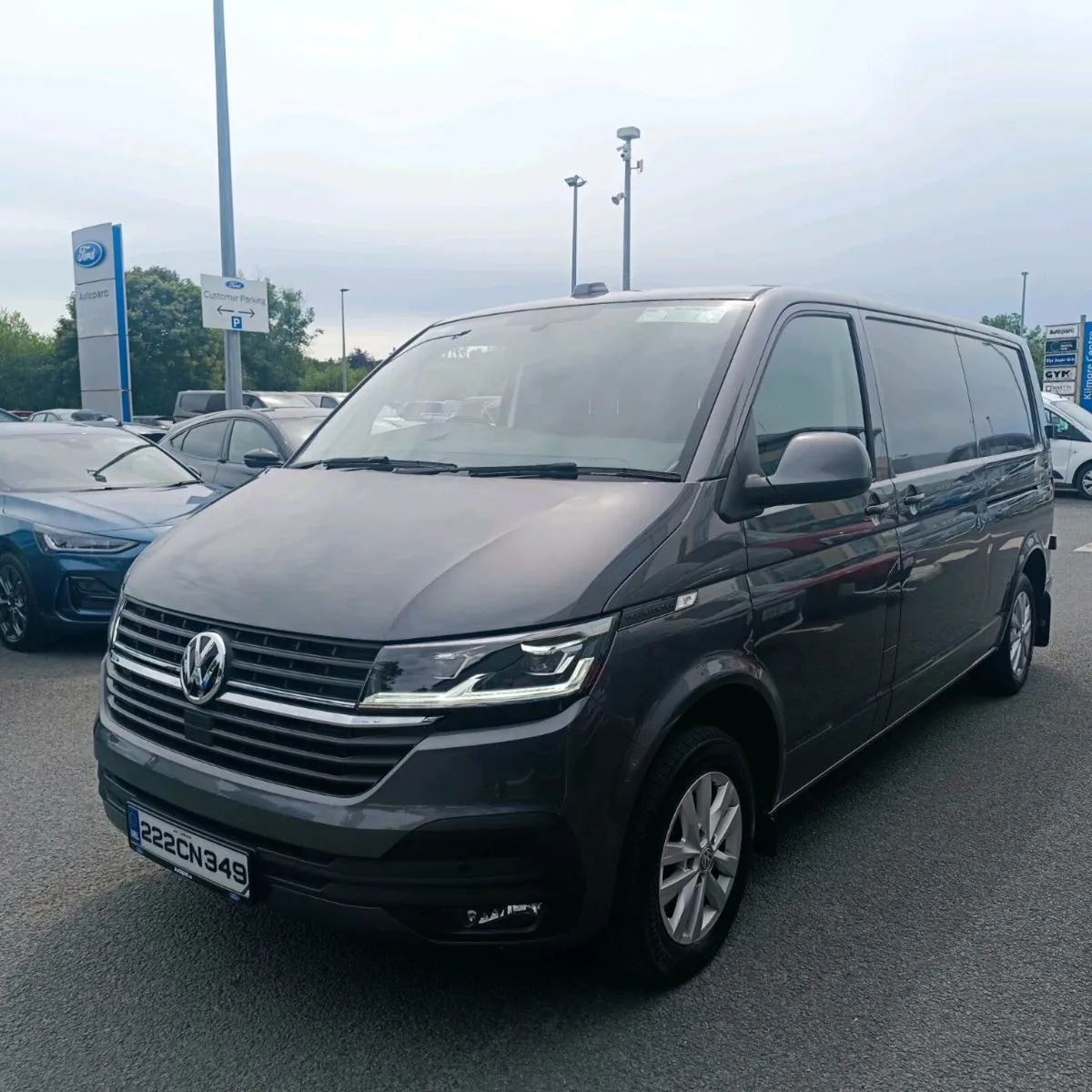 2022 VW Transporter Automatic - Image 3