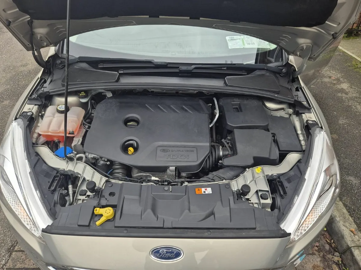Ford Focus 2015 - Image 2