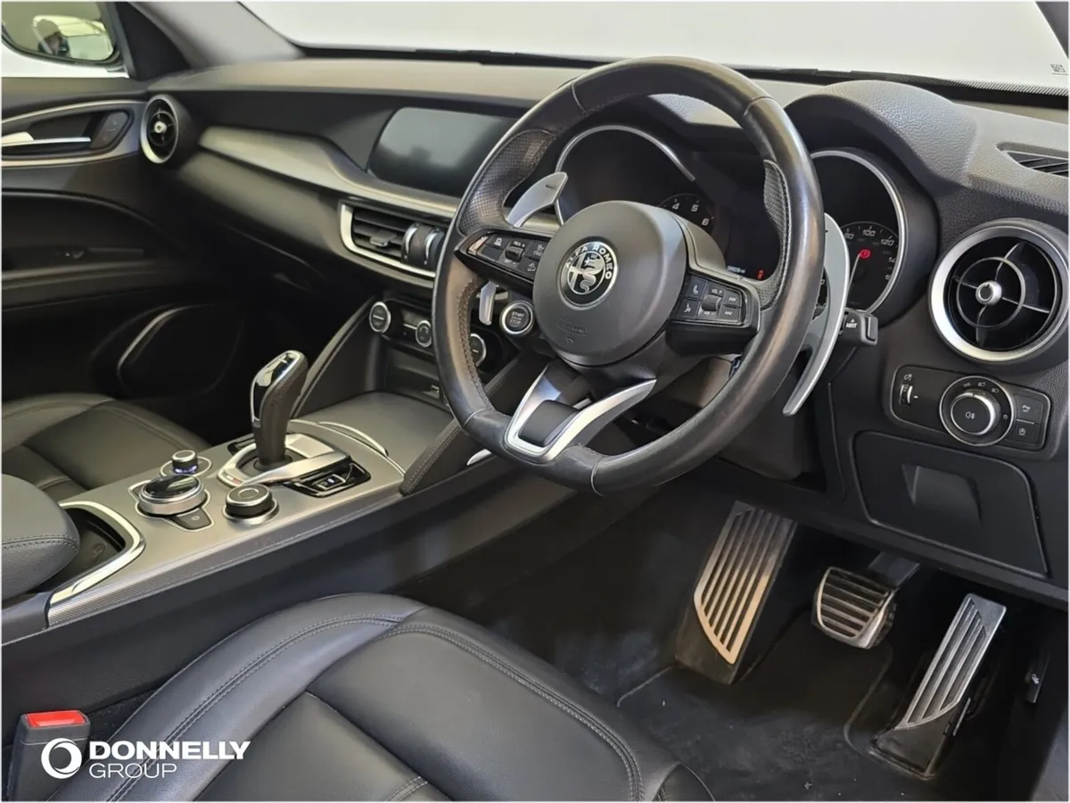 Alfa Romeo Stelvio Estate Sprint - Image 4