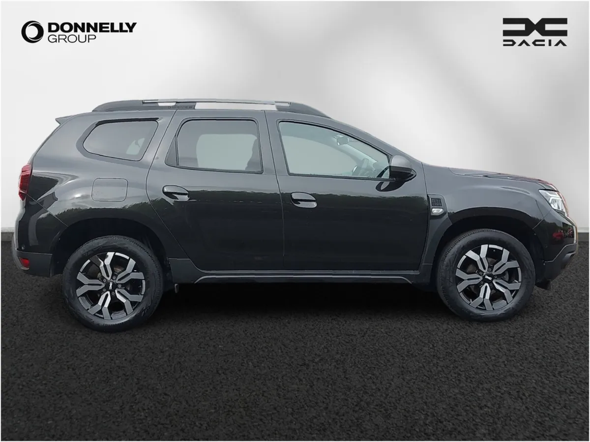 Dacia Duster Estate Journey - Image 3