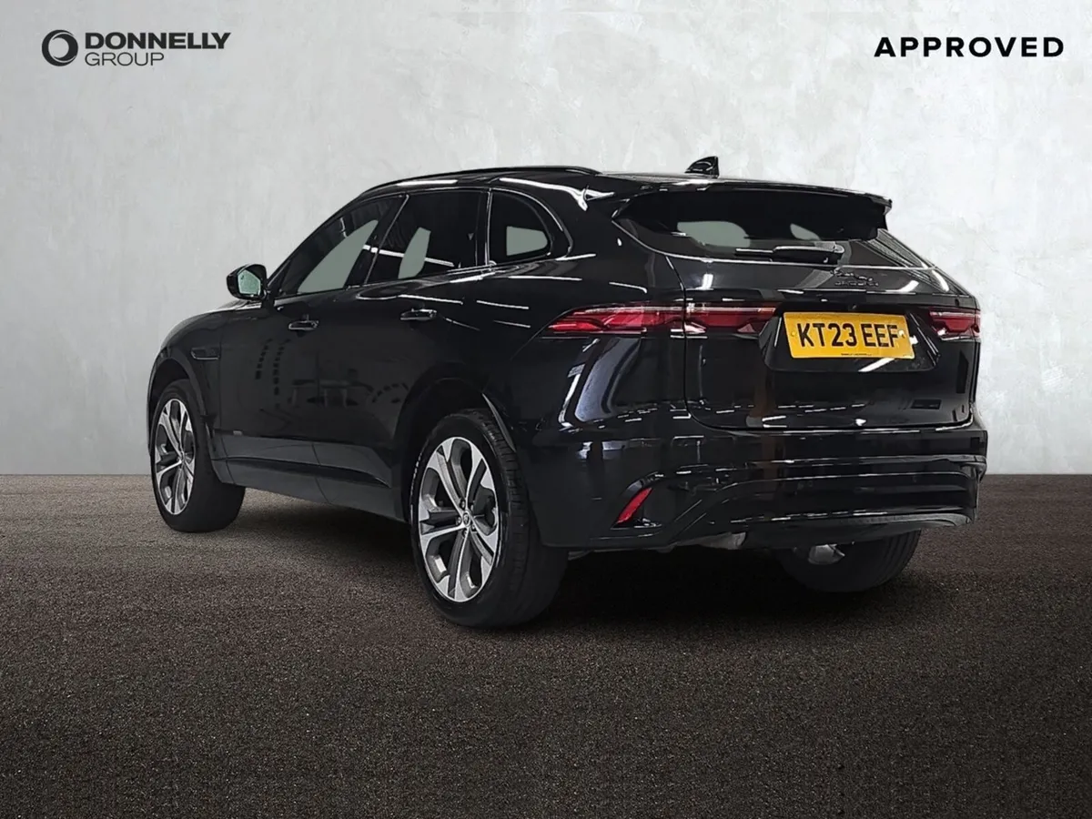 Jaguar F-pace F-Pace Diesel Estate R-Dynamic HSE B - Image 2