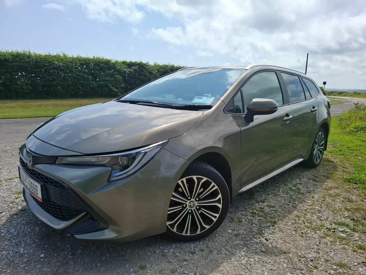 Toyota Corolla SOL TS 4 HYBRID 1.8 - Image 4