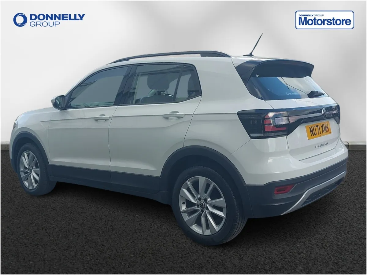 Volkswagen T-cross Estate SE - Image 2