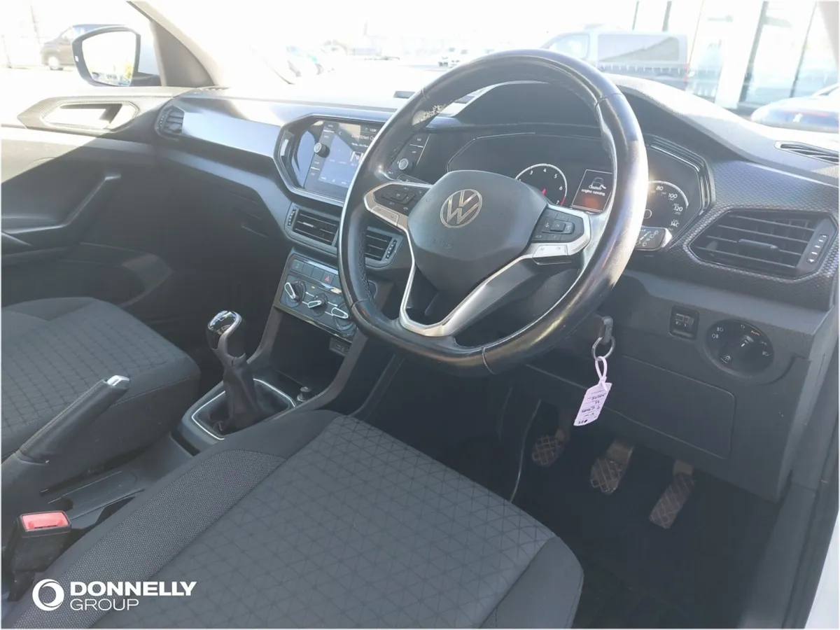 Volkswagen T-cross Estate SE - Image 4