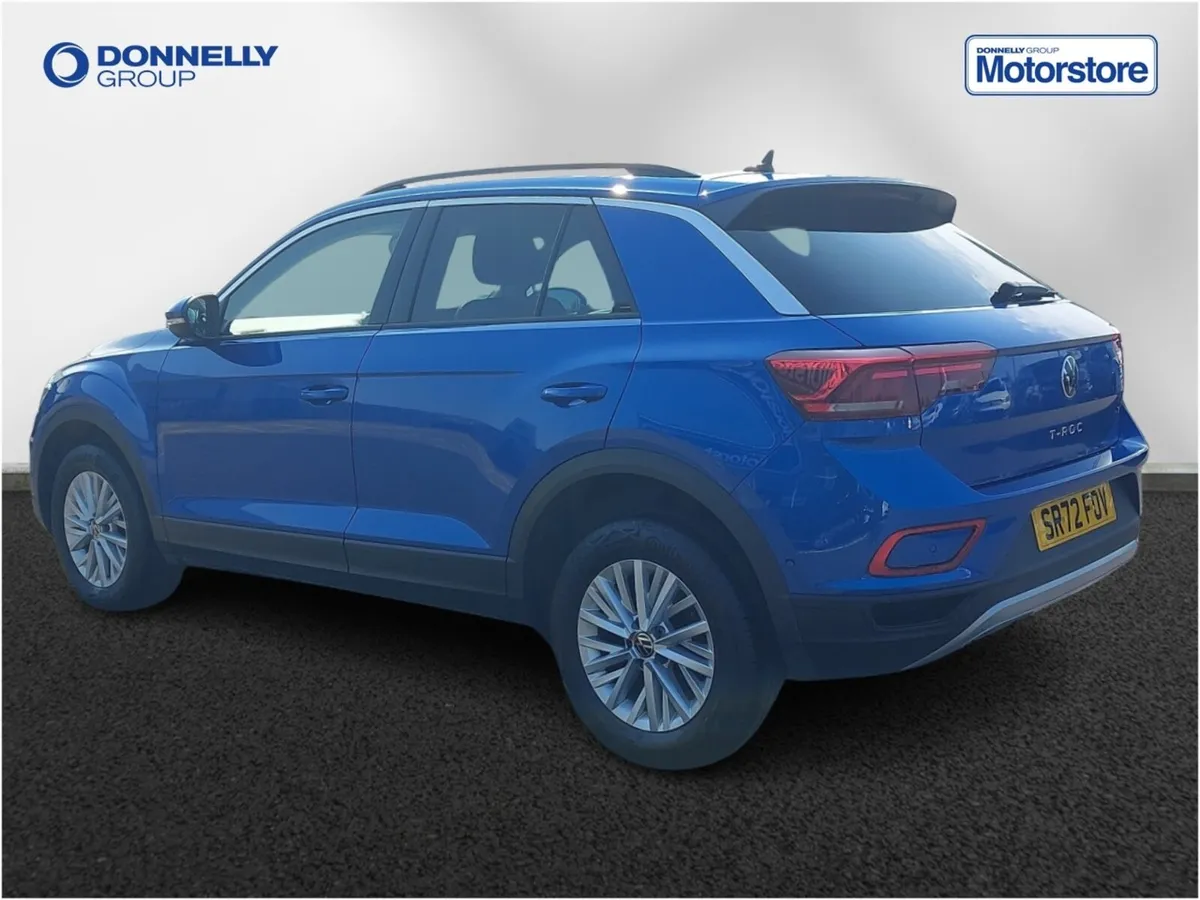 Volkswagen T-roc Hatchback Life - Image 2