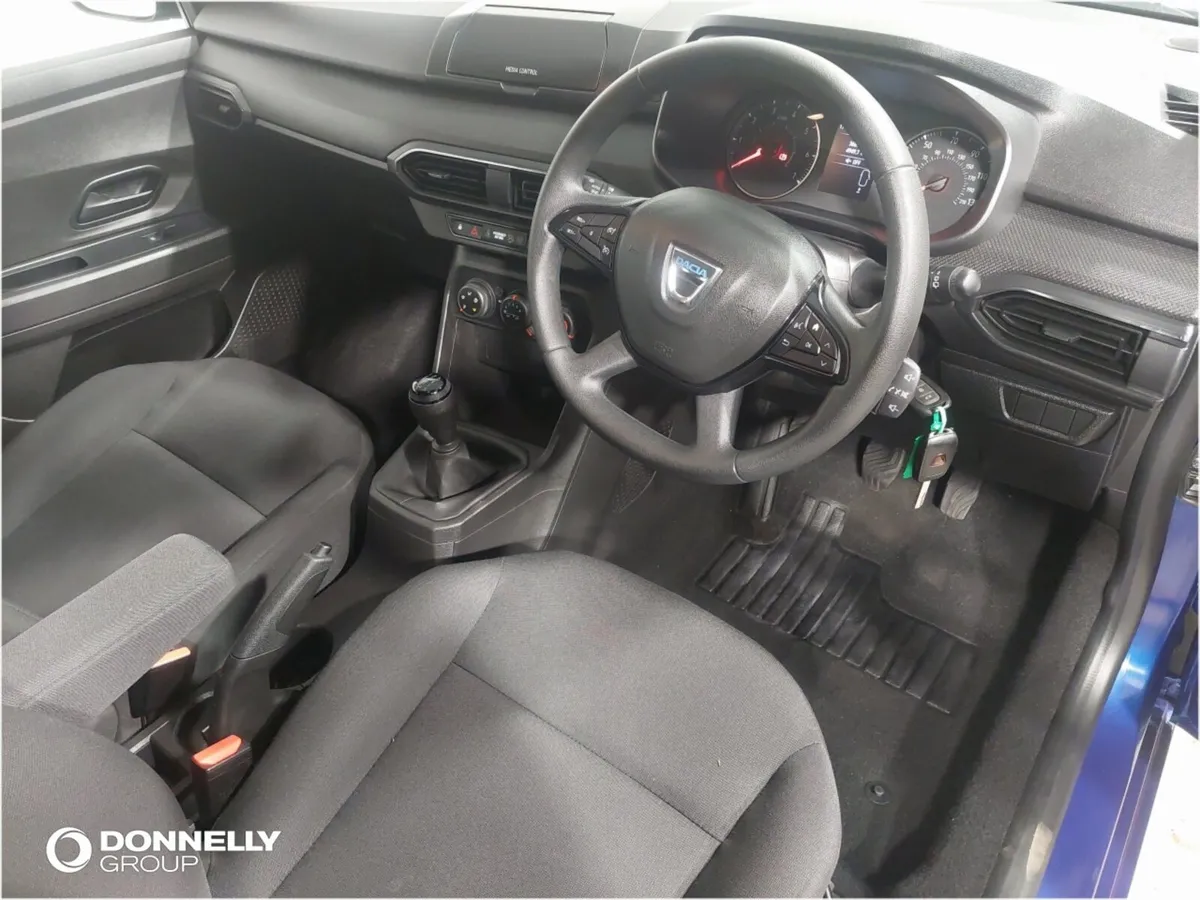 Dacia Sandero Hatchback Essential - Image 4
