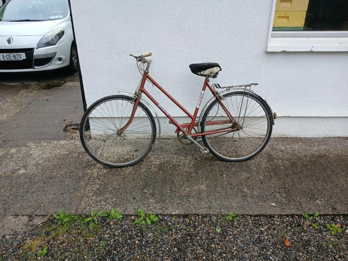 Bikes and scooters (€10 each ono) - Image 3