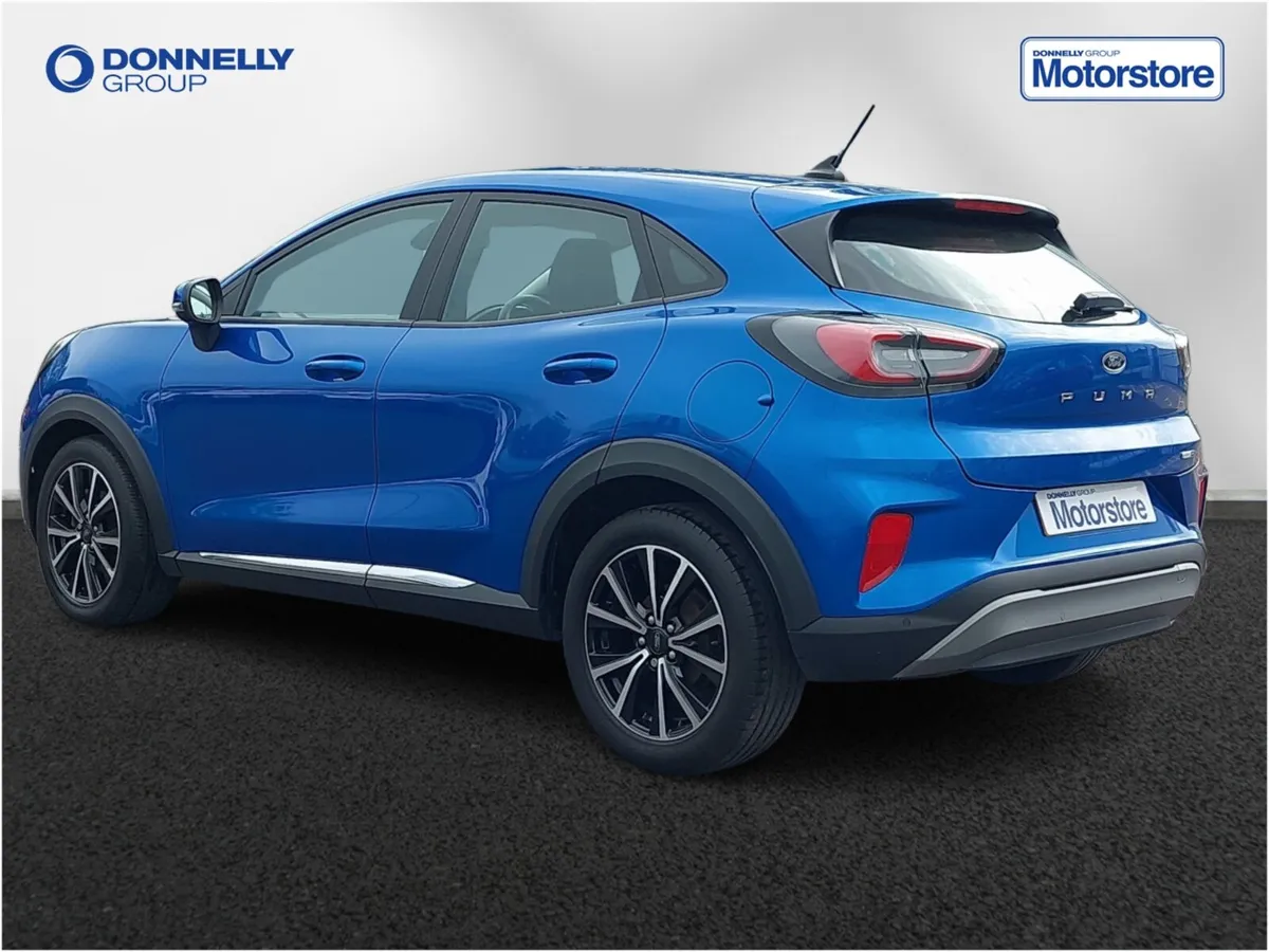 Ford Puma Hatchback Titanium - Image 2