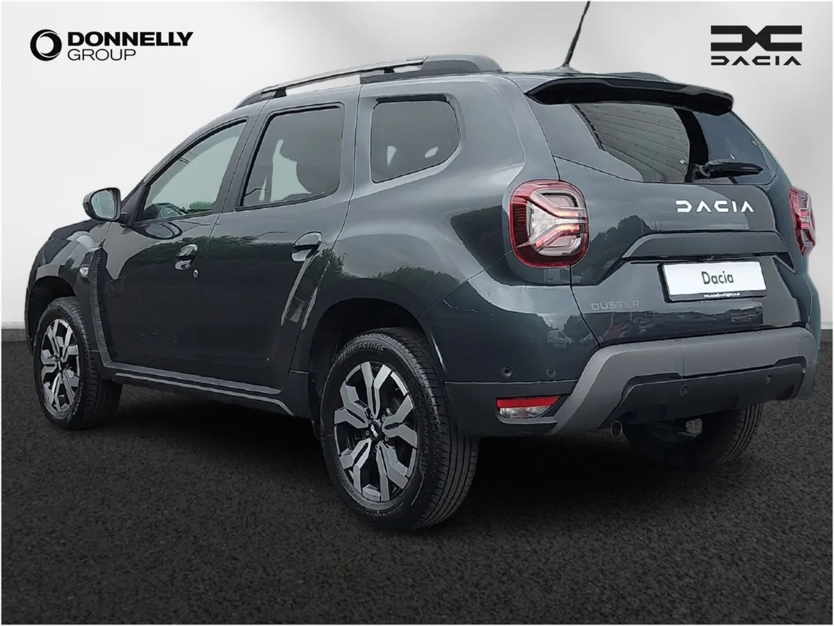 Dacia Duster Estate Journey - Image 2