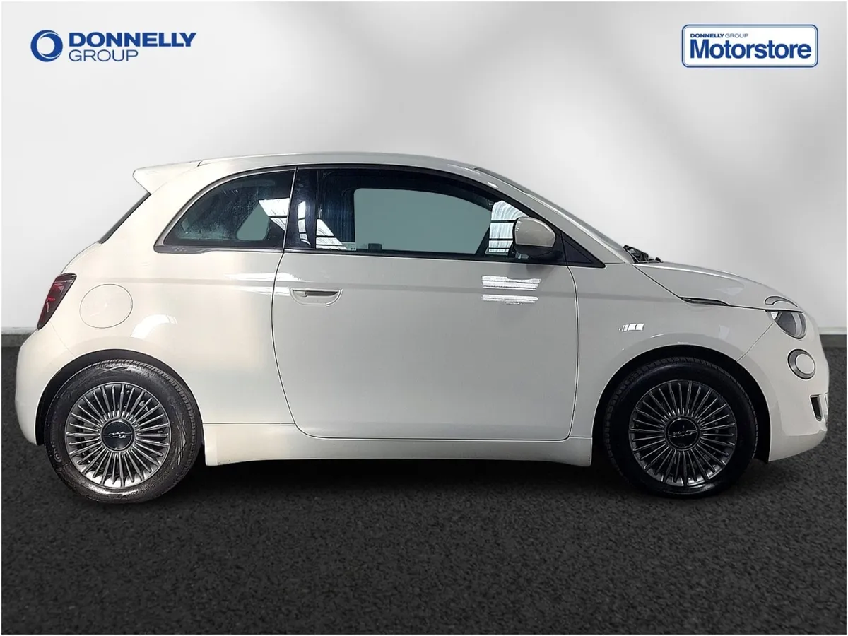 Fiat 500 Electric Hatchback Icon - Image 3