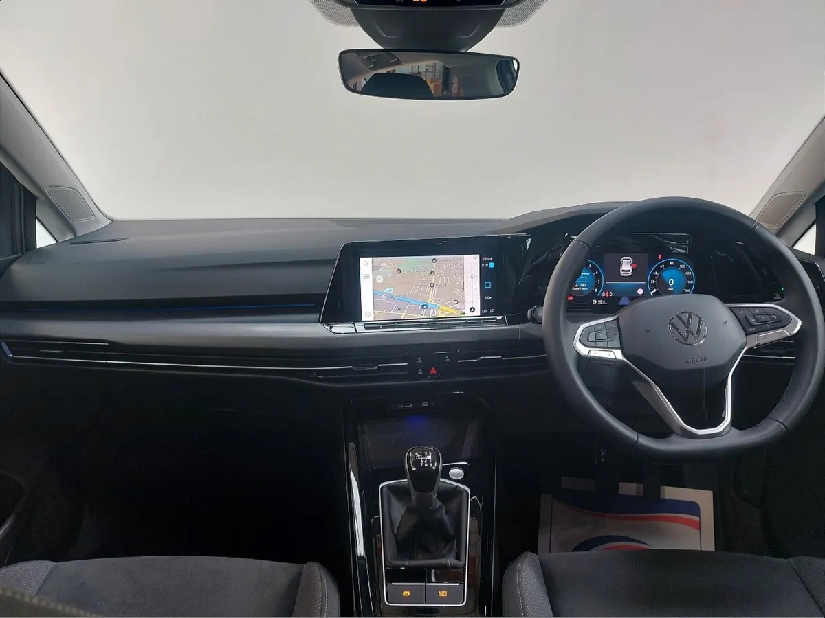 Volkswagen Golf Hatchback Style - Image 4