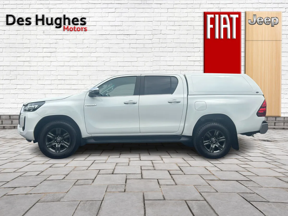 Toyota Hilux 2022 2.4 D4D Icon - Image 4