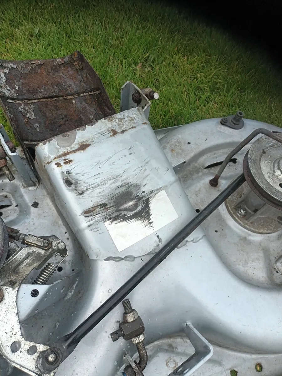 36inch Castelgarden. Honda. Viking  Deck - Image 4