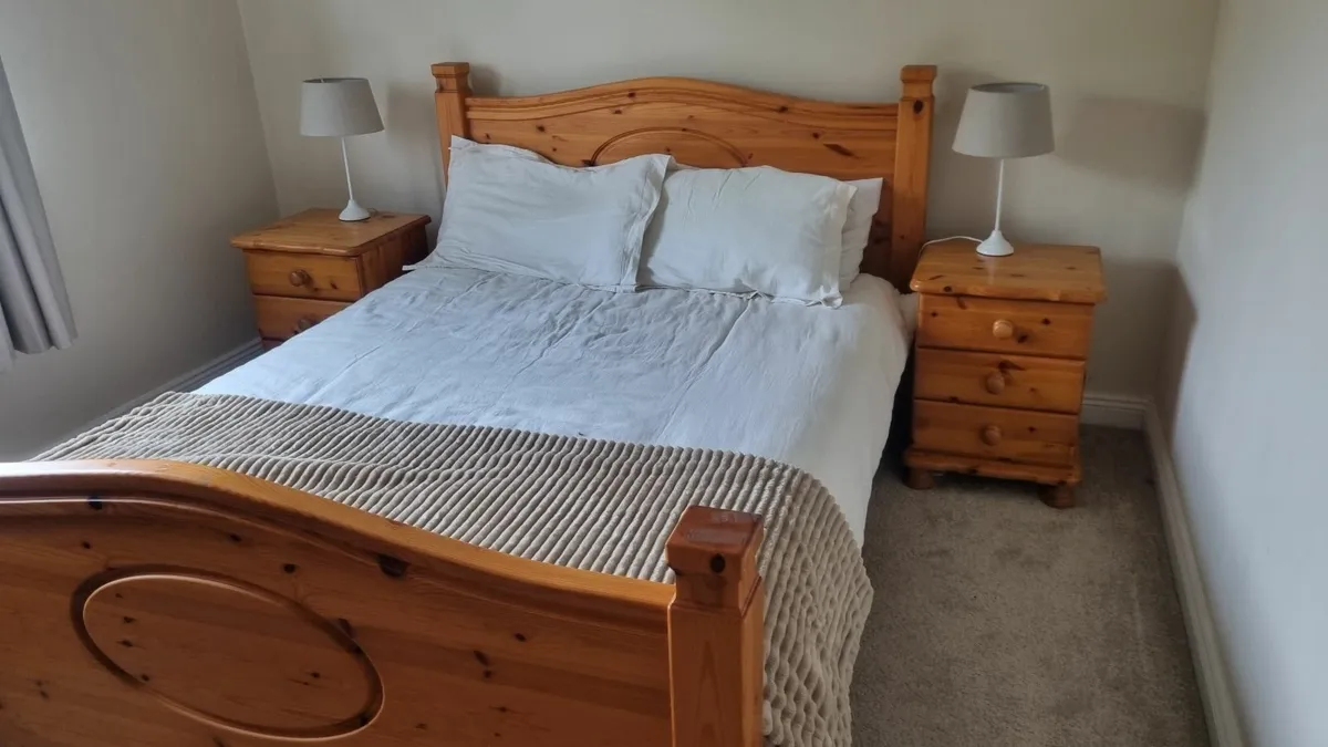 Complete Solid Pine  Bedroom Set - Image 1