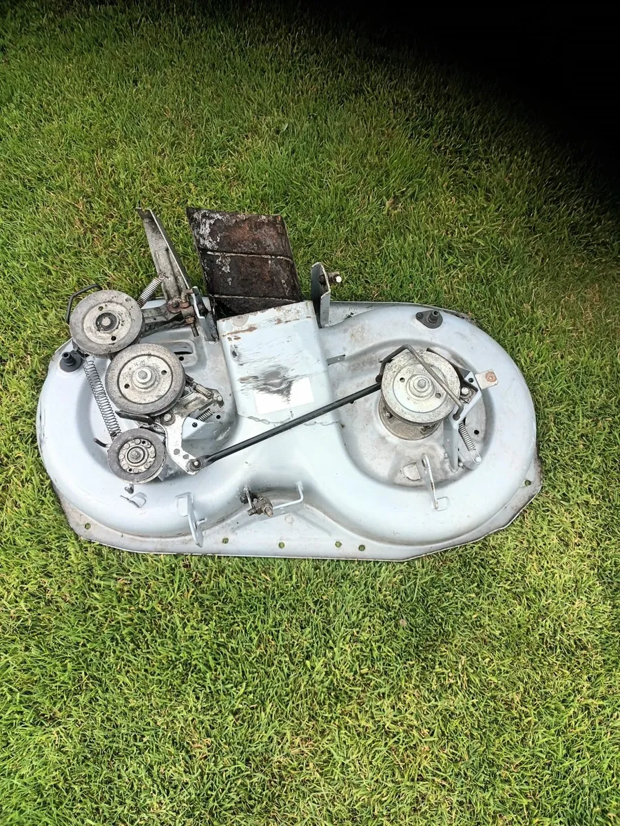 36inch Castelgarden. Honda. Viking  Deck - Image 2