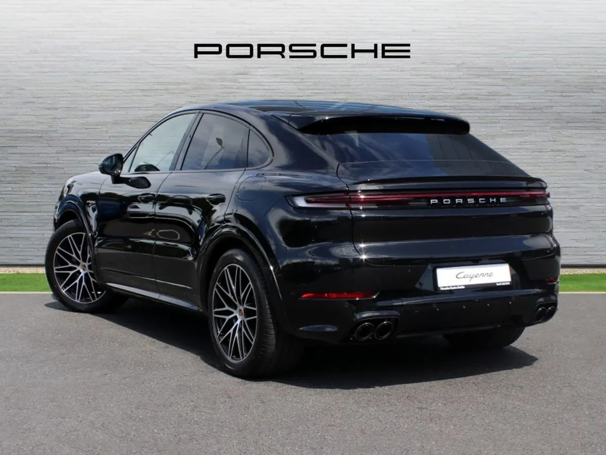 Porsche Cayenne E-hybrid Coupe - Image 2