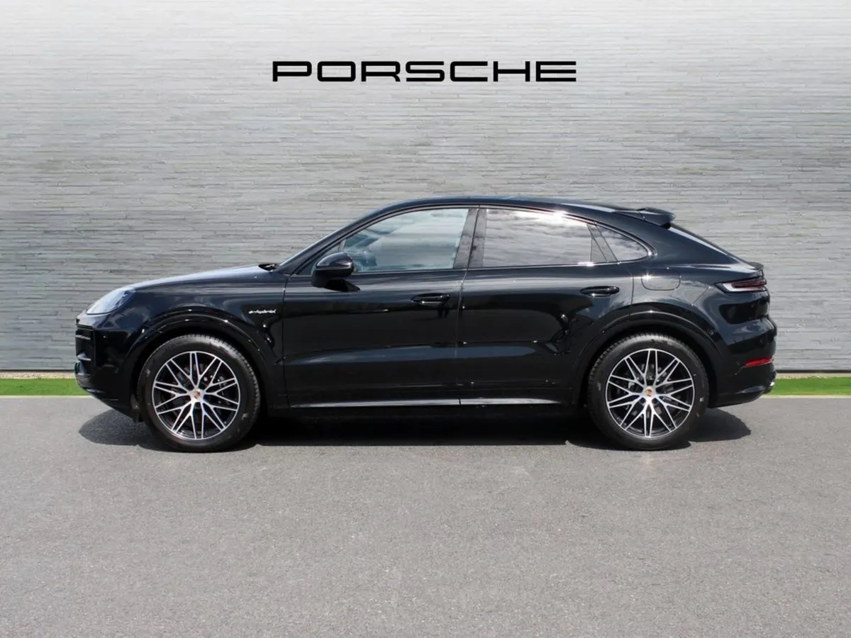 Porsche Cayenne E-hybrid Coupe - Image 3