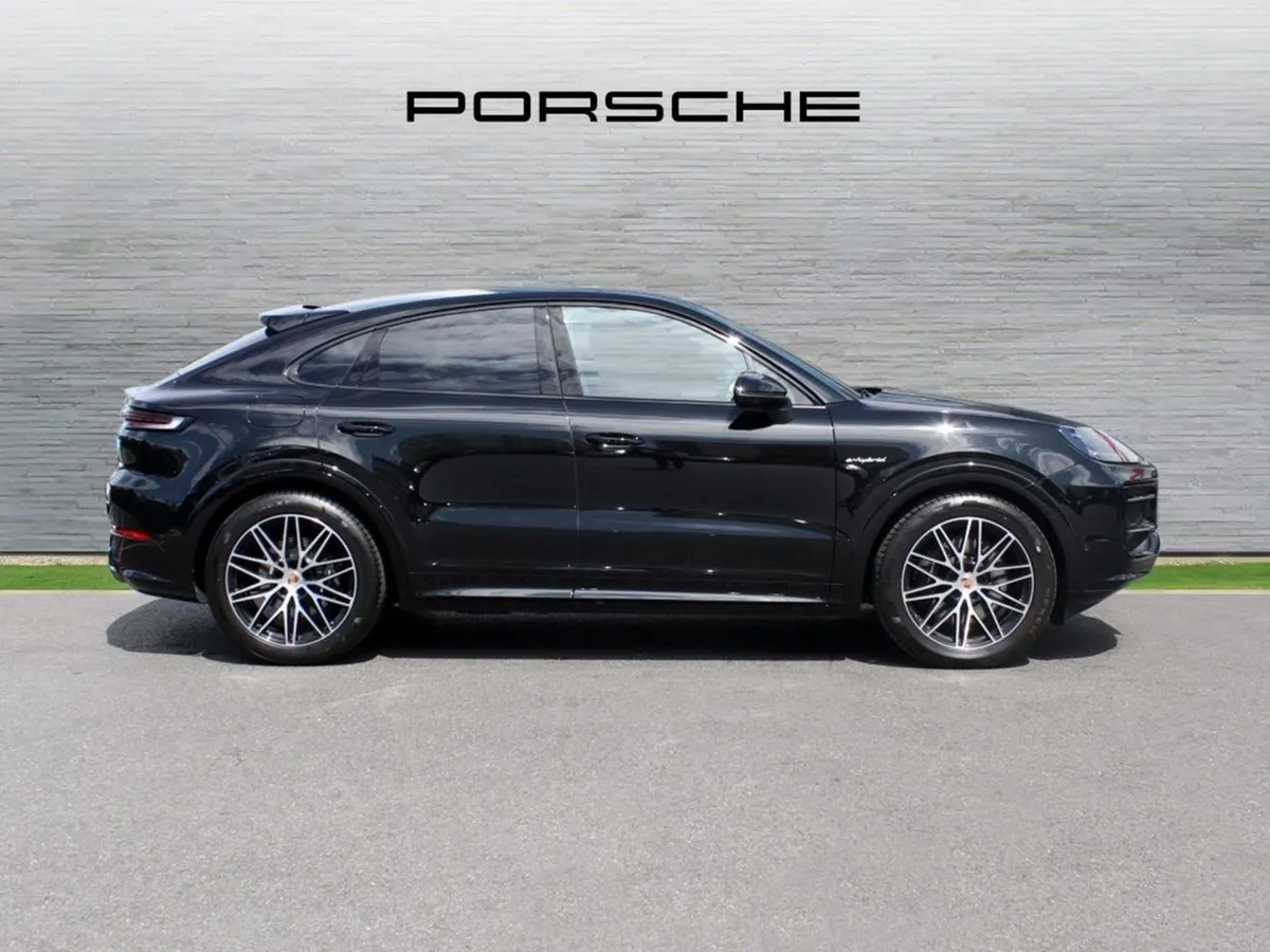 Porsche Cayenne E-hybrid Coupe - Image 4