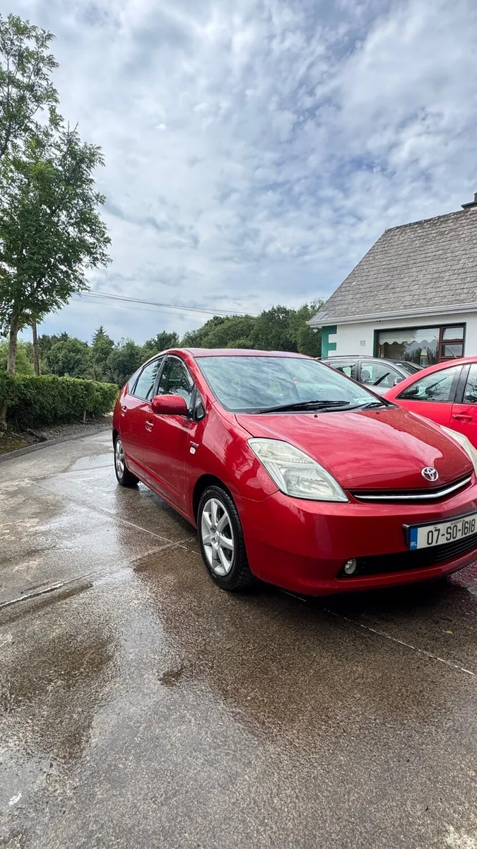 Toyota Prius 2007 - Image 2